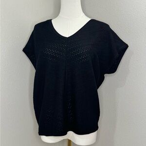 Tahari Textured Knit Top Small Black NWT Lightweight Perforated THF44042